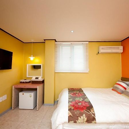 Shinchon Guest House Seoel Buitenkant foto