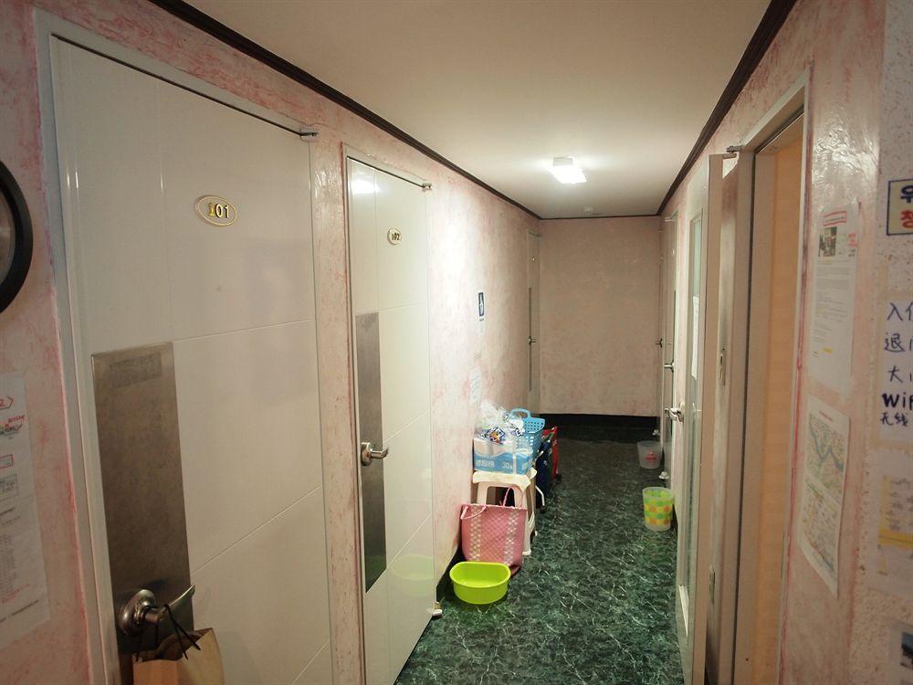 Shinchon Guest House Seoel Buitenkant foto