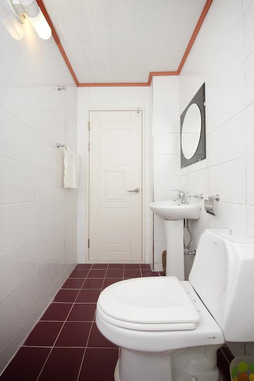 Shinchon Guest House Seoel Kamer foto